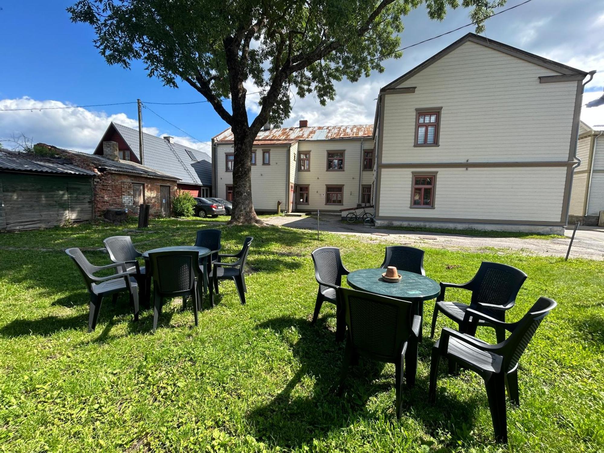 Jon'S 2 Apartments Pärnu Esterno foto